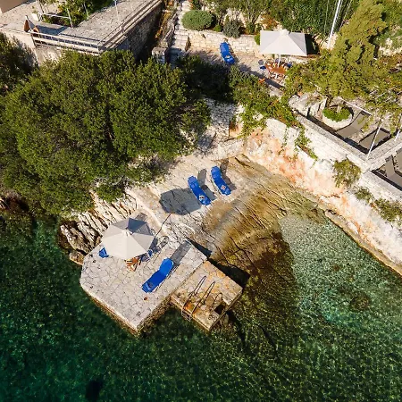 Kefalonia Original - Alexander Beachfront Villa